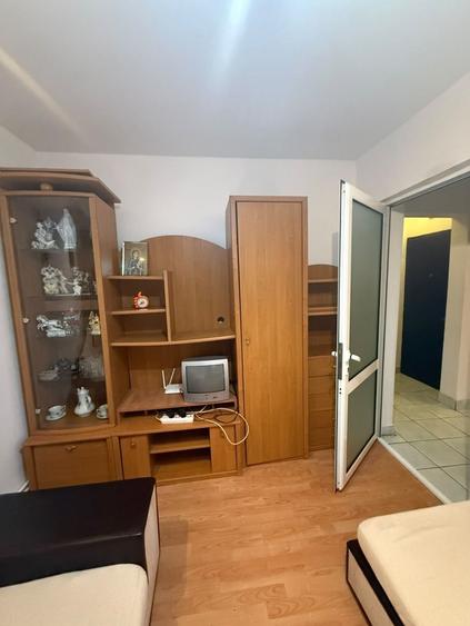 Persoana fizica,Inchriez apartament cu 2 camere Micro 19 - 2
