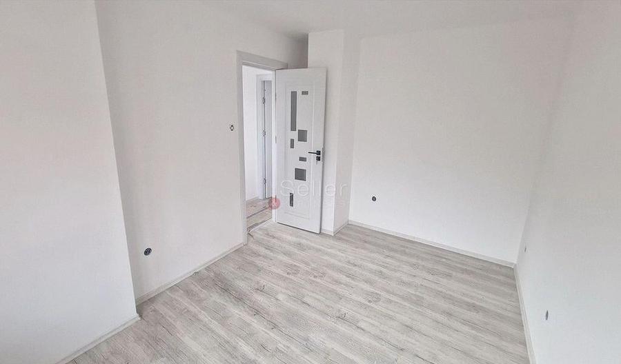 Aproape De Castelul Cantacuzino - 16