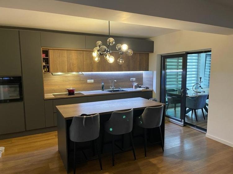 Particular , fara TVA - Berceni - Miorita , 247.000 euro - 240 mp utili - 7