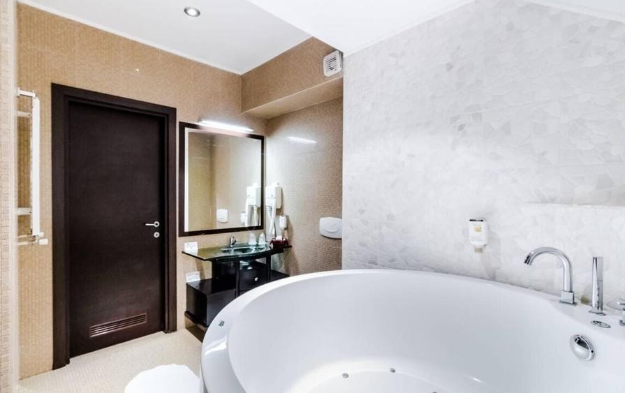 Vanzare Hotel- Moieciu - 7