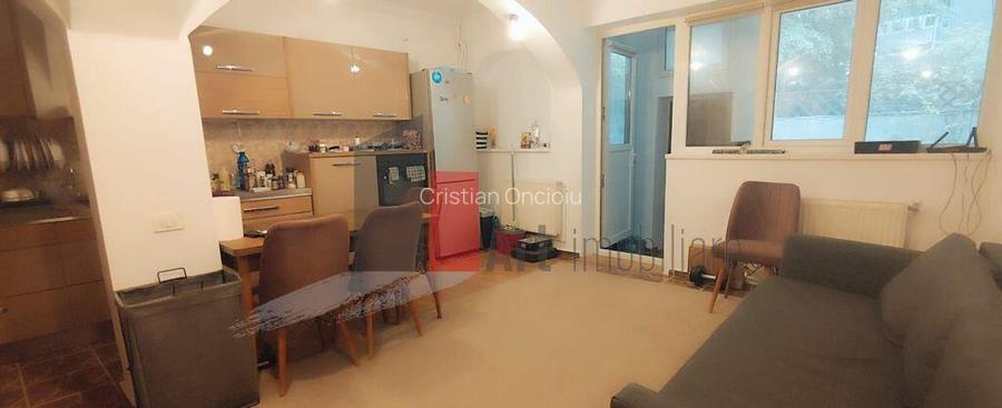 Casa YENI , constructie 2002, finisata complet Casa YENI , constructie 2002, finisata complet