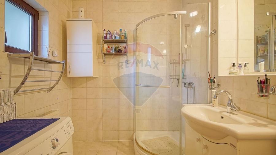 3 camere tip casă, parcare proprie, pod și magazie, Str. Lungă - 9