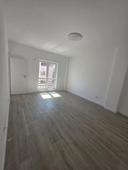 BLOC NOU apartament cu 1 camera 30.4m² de vanzare, FINALIZAT , ZONA CENTRALA Pod - 3