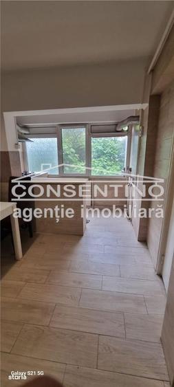 Se vinde imobil cu 3 camere pe str. Viitorului la etajul 1 , liber - 8