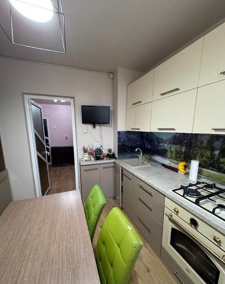 Inchiriez apartament cu 2 camere - 1