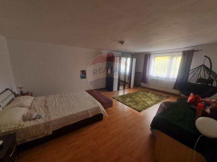 Casa cu 7 camere de vanzare in apropiere de Focsani - 16