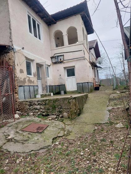Casa de vanzare+teren - 4