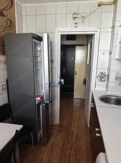 Vanzare Apartament 2 Camere Semidecomandat Piata Sudului - 4
