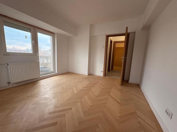 Ultracentral Unirii | 4 Camere Spațios cu Vedere la Parc | Bloc 1989 - 10