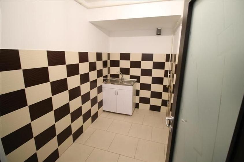 Calea Moinesti - spatiu comercial - 9