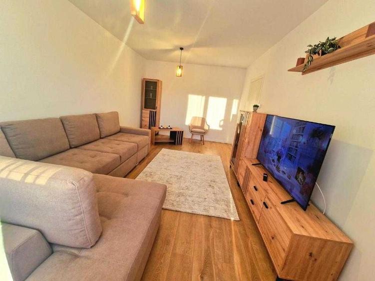 Apartament 2 camere Zona Tractorul Coresi Bloc Nou Mobilat si utilat - 1