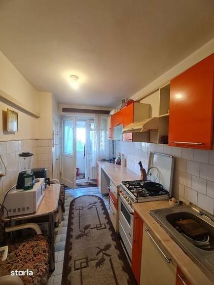Vind 2camere decomandate etaj 3 zona isharo - 5