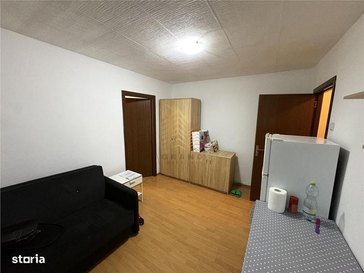 Apartament cu 2 camere semidecomandat în Decebal