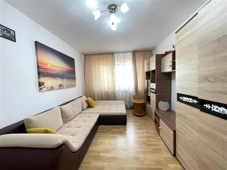Apartament 3 camere de vanzare zona centrala Tulcea - 1