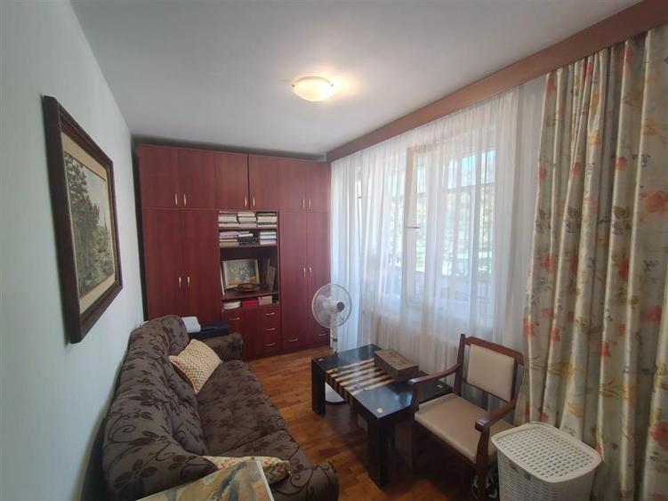 Apartament cu 3 camere | Ultracentral |  Etaj 2 | 3c-4461 - 4