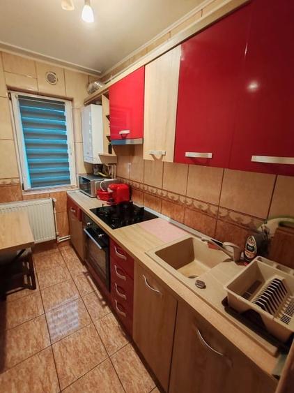 Vând apartament 3 camere semidecomandat 55mp izolat gaze et3 str.Aleea Farului h - 5