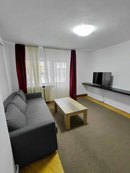 Inchiriez apartament 2 camere Targu Jiu ultracentral - 7