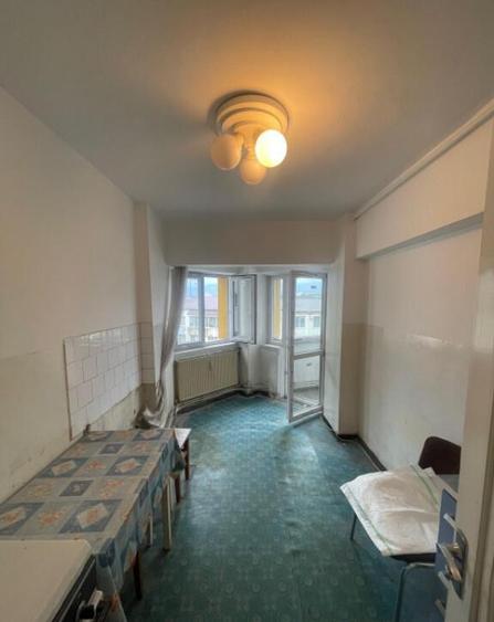 Apartament de 2 camere decomandat, 48 mp construiti, etaj 5, - 4