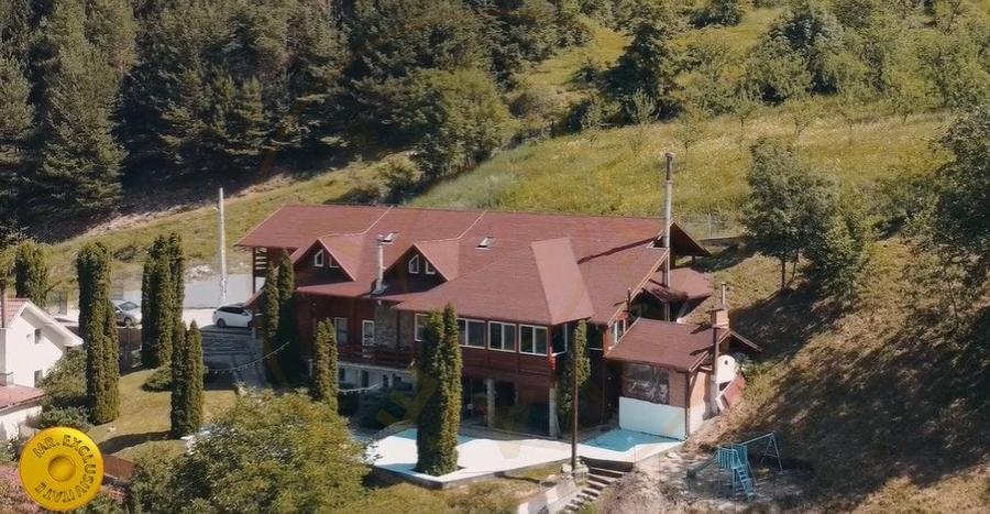 Pensiune in zona de munte-Baia de Fier - 2