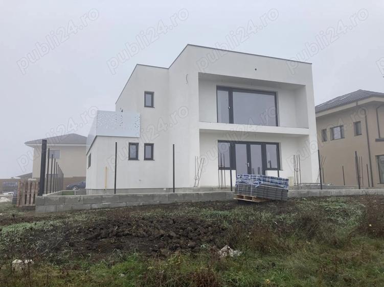 Vand casa ultramoderna in Dezmir - 1