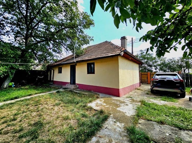 Casa de weekend lângă lac la o ora de Bucuresti - 1