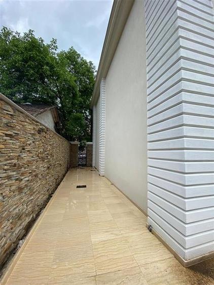 Vila - Bloc modern de 11 camere zona Centrul Civic , Onix - 41