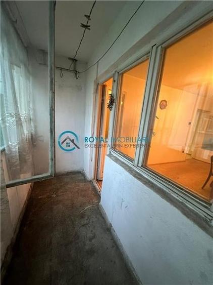 Royal Imobiliare - Vanzare apartament 2 camere zona Republicii - 10