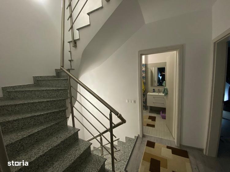 Duplex cu 4 camere si mansarda. Complet mobilat si utilat. Comision 0 - 18