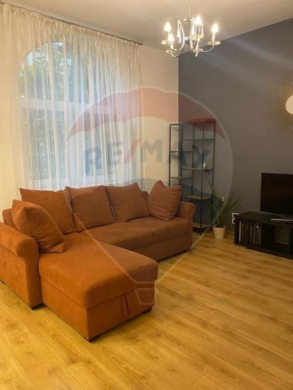 Vila de închiriat–Calea Moșilor /133 mp utili+60 Curte proprie - 10