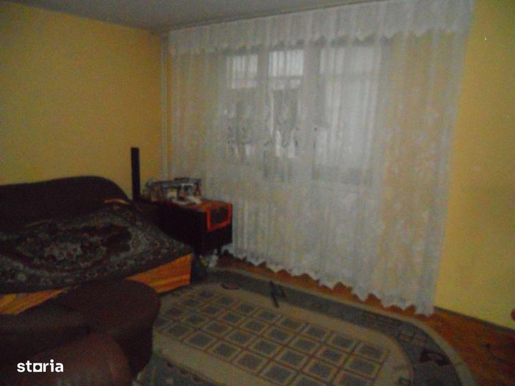 Centru-etajul 1-bloc din anul 1984-decomandat - 1