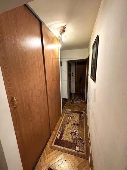 BUCOVINA - ETAJ 2 - DECOMANDAT - 4 CAMERE - 2 BAI - 2 BALCOANE - CENTRALA PROPRI - 5