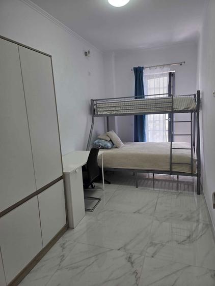Se vinde apartament direct dela propietar pe strada dacilor nr 4 etaj 2 cu lift picina parcare sub teran si parcare exsterior - 7