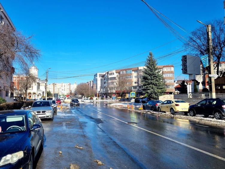 Navodari central -apartament 3 camere decomandat stradal - 4