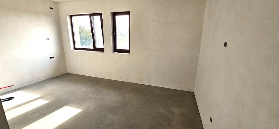 Apartament EXCLUSIVIST situat intr o vila P+2E cu cate un apartament pe etaj - 8