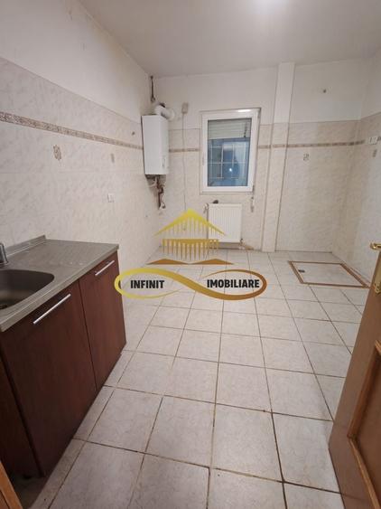Apartament 3 camere – Str. Republicii | 250 € - 10