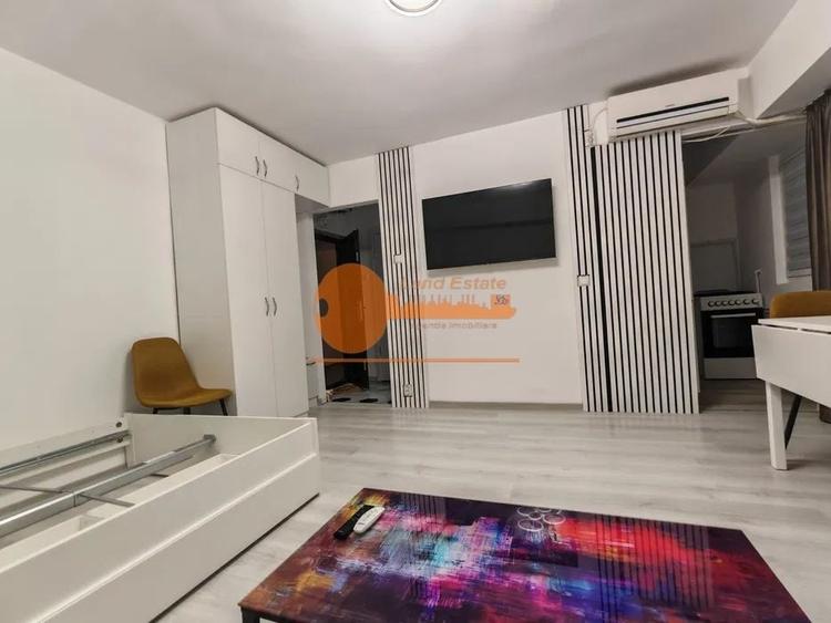 Garsonira la 3 minute de Metrou lujerului (Bloc mixt) - 4