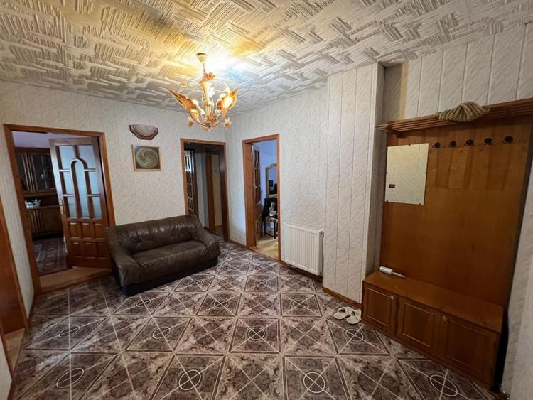 Ap. 3 camere de inchiriat Centru - 3