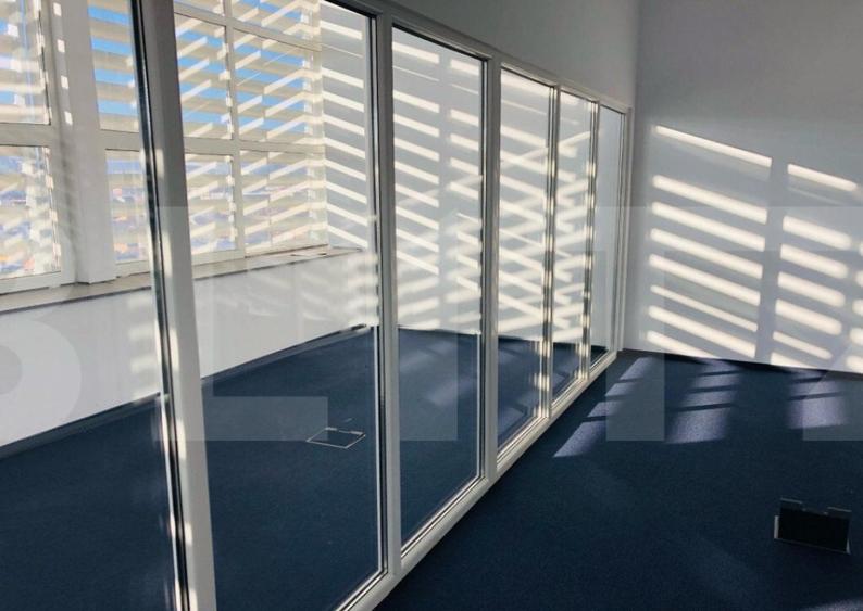 Spatiu 750 mp , open space si compartimentari , finisat clas - 5