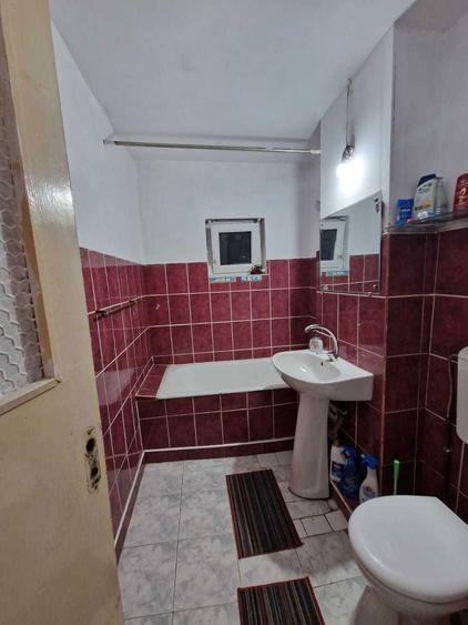 Apartament de vanzare 3 camere 70 mp etaj 1 zona Sens Bistrita - 4