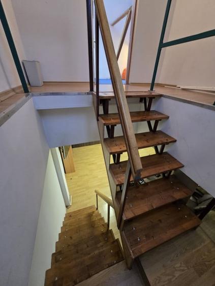 Casa la curte individuala Sector 4 (M Eroii Revolutiei) - 9