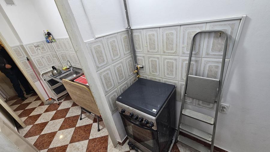 Mihai Bravu - gars, cf1,dec, 3/4, bl.1981 - 33500 euro - 11