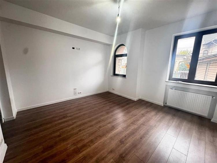 Apartament cu 2 camere, curte 100 mp, garaj si boxa, Zona Bulevardul Independent - 5