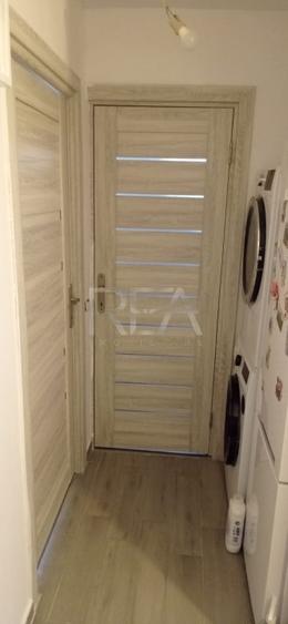 Apartament 3 Camere , Decomandat , Zona Alexandru Obregia - 8