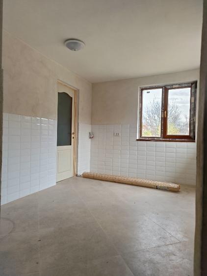 ofer spatiu comercial frontal Cetatea Fagaras - 3