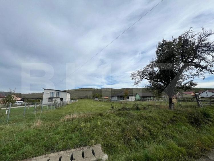 Teren Construcții extravilan de 2400 mp, în Central