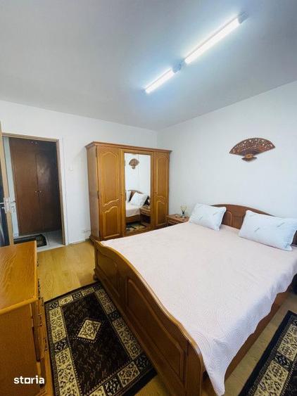 Apartament cu 3 camere decomandat, mobilat în Tomis III