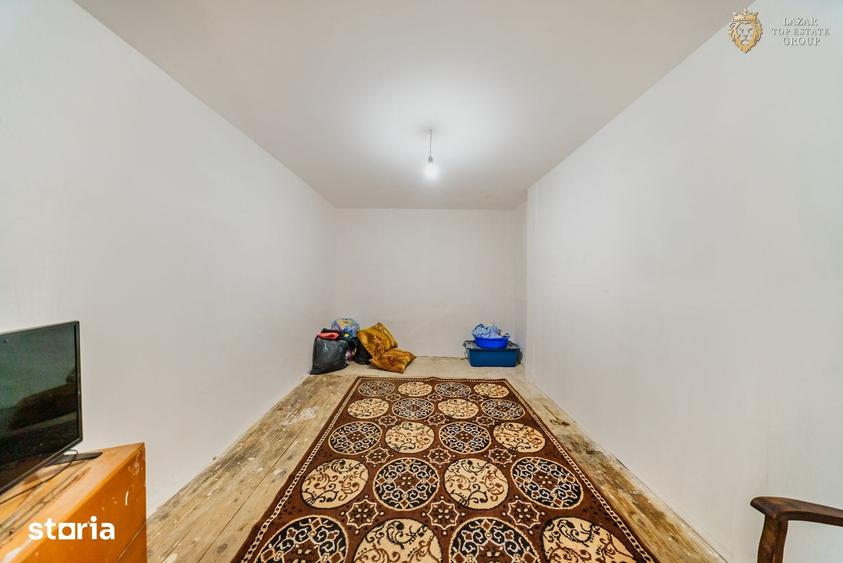 Casă cu 3 camere cu Teren 2880 Mp în Micălaca