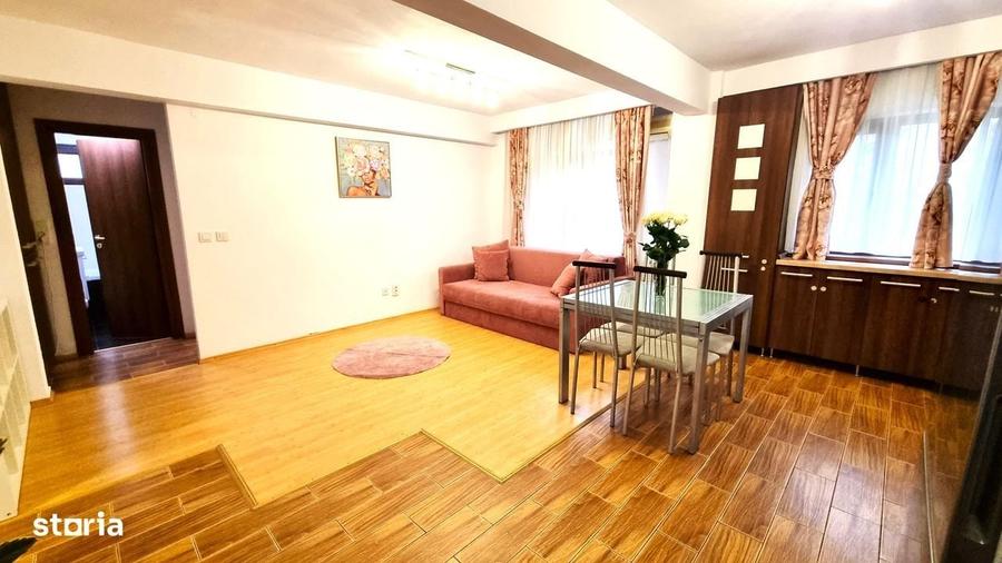 Apartament cu 3 camere în Malu Roșu