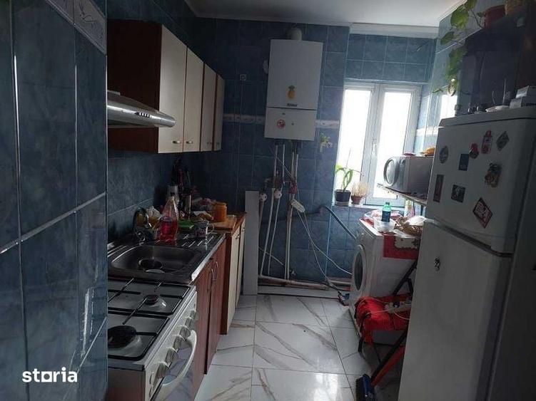 Apartament cu 3 camere decomandat în Grivița