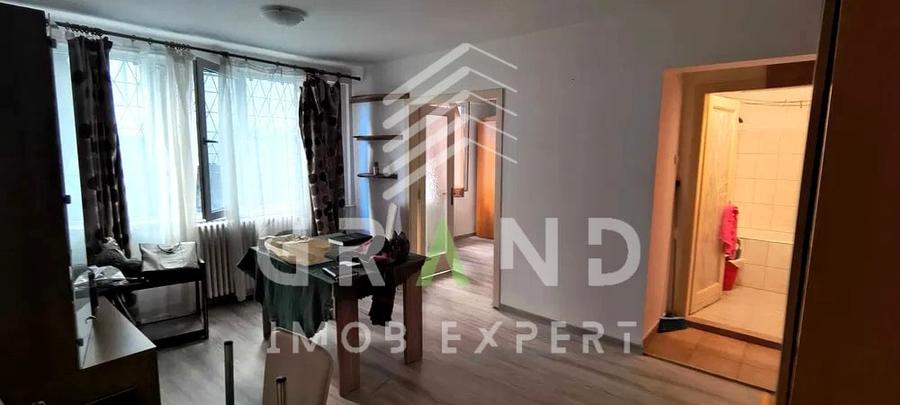 Apartament cu 2 camere semidecomandat, mobilat în Central — fotografia 1
